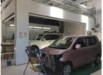鈑金塗装を得意とする東海地区最大級の修理工場です。