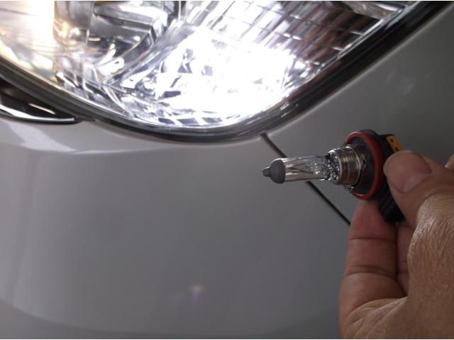 ホンダ ステップワゴンのヘッドライトバルブをLEDタイプに交換