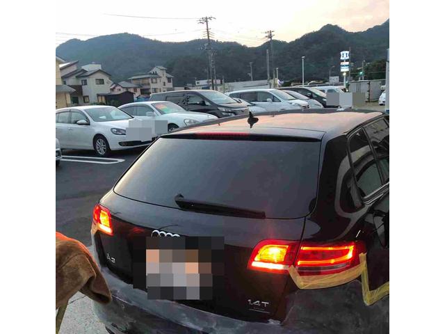 H24 アウディ　A3　Sportback　板金作業