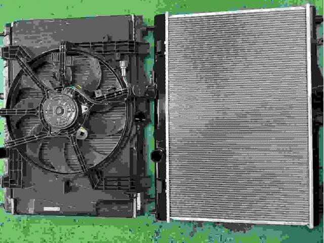 Ｈ24　日産　ジューク　水漏れ修理（ラジエータ）