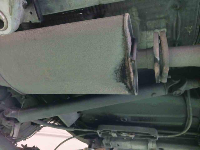 Ｈ13　クライスラージープ　チェロキー　車検（スタビライザリンク、タイロッドエンドブーツ、マフラー腐食）