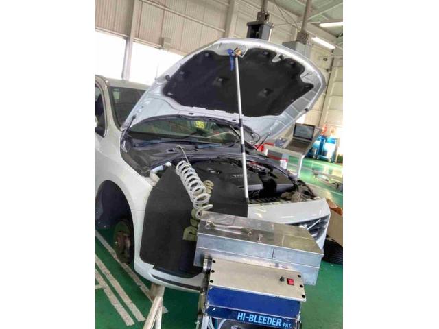 H27 ボルボ　Ｖ６０　車検（バッテリー、スタビライザリンク）