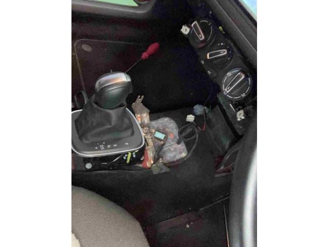 Ｈ26　フォルクスワーゲン　ポロ　シフトポジションエラー（対策スイッチキット、バキュームセンダー）