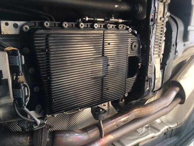 BMW　X-5、エンジン始動不良。