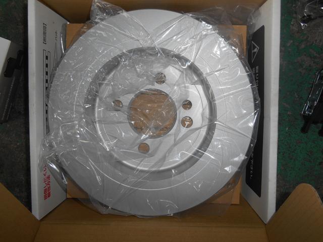 BMWミニ、ブレーキメンテナンスと、パワステオイル漏れ修理。【三木市　小野市　加東市　神戸市西区　神戸市北区】