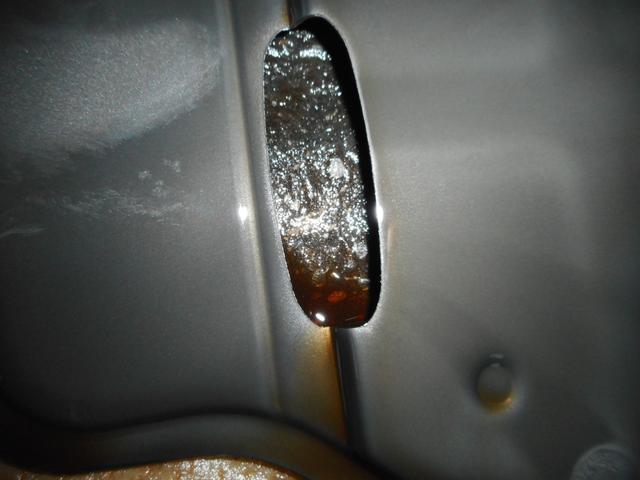 ベンツEクラス、W211、ATF交換と、タンブルフラップ修理。