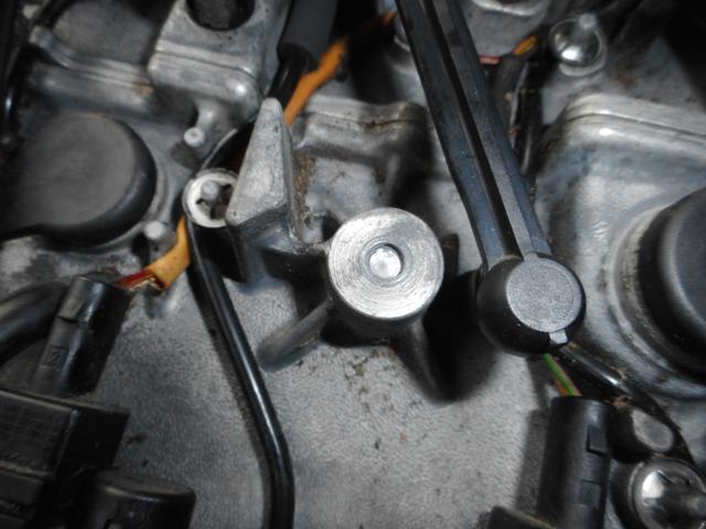 ベンツEクラス、W211、ATF交換と、タンブルフラップ修理。