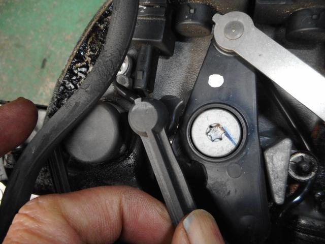 ベンツEクラス、W211、ATF交換と、タンブルフラップ修理。