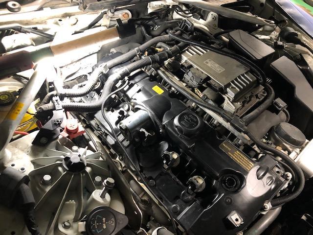 BMW５　F10、オイル漏れ修理とバルブトロニックモーター等交換。【三木市　小野市　加東市　神戸市西区　神戸市北区　西脇市】