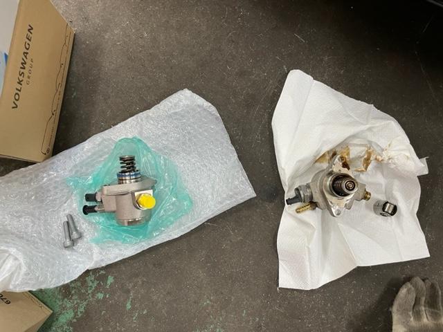 アウディA4、チェックランプ点灯と異音。【三木市　小野市　加東市　神戸市西区　神戸市北区　西脇市　明石市】