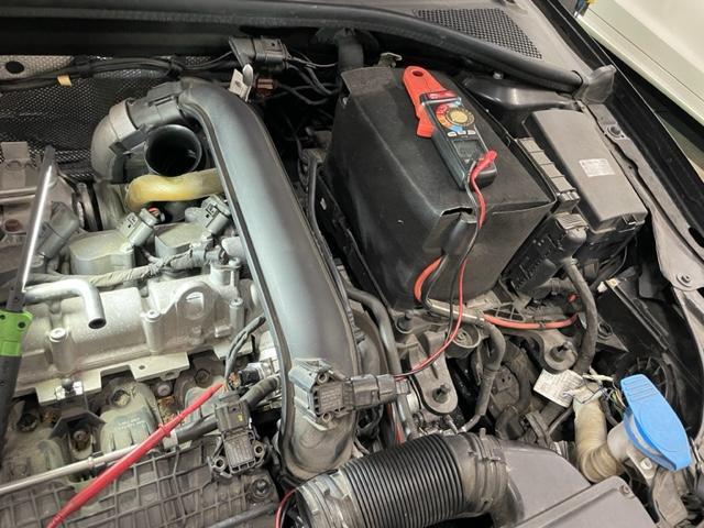 アウディA4、チェックランプ点灯と異音。【三木市　小野市　加東市　神戸市西区　神戸市北区　西脇市　明石市】