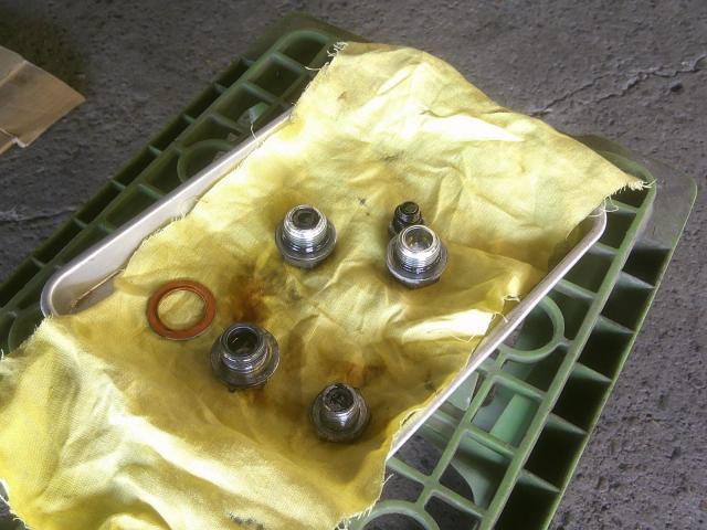 いすゞ　エルフ ダンプ　トラック　ディーゼル　エンジンオイル　ミッションオイル　デフオイル　純正　ベスコ　ワコーズ　DH-2　野田市　坂東市　柏市　流山市　千葉県　茨城県　埼玉県