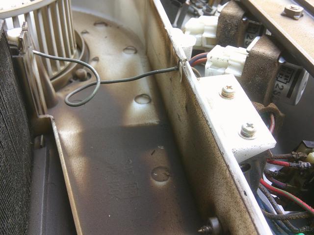 エアコン　修理　ガス漏れ　トラクター　エバポ　エバポレーター　ボッシュ　ACS751　点検　交換　野田市　坂東市　柏市　流山市　千葉県　茨城県　埼玉県