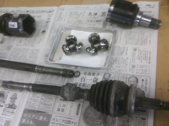 トヨタ　アルファード　ドライブシャフト　ブーツ　純正　インナー　アウター　交換　切れ　車高低い　カシメ　野田市　坂東市　柏市　流山市　千葉県　茨城県　埼玉県