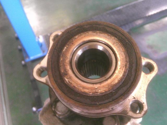 スバル　フォレスター　異音　ハブベアリング　ハブ　ユニット　ASSY　交換　錆　外れない　取れない　固着　ナックル　野田市　坂東市　柏市　流山市　千葉県　茨城県　埼玉県