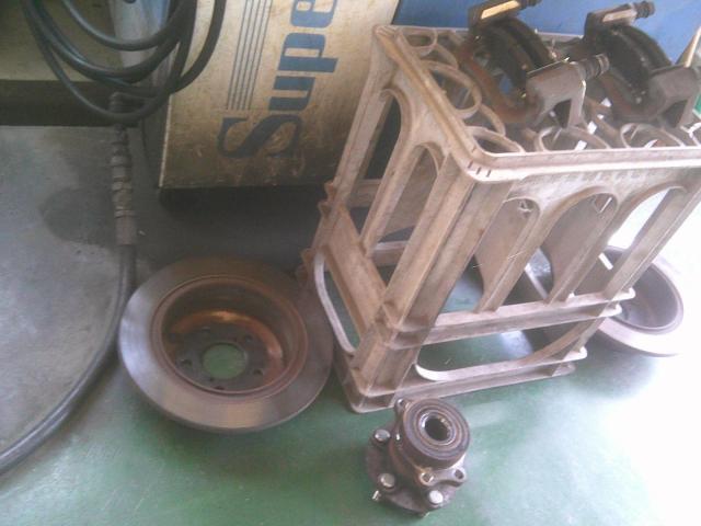 スバル　フォレスター　異音　ハブベアリング　ハブ　ユニット　ASSY　交換　錆　外れない　取れない　固着　ナックル　野田市　坂東市　柏市　流山市　千葉県　茨城県　埼玉県