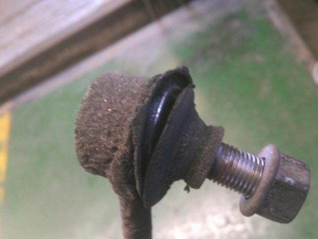 トヨタ　カローラフィールダー　車検　ブーツ切れ　ひび割れ　アーム　スタビリンク　タイロッド　ASSY　交換　ロアアーム　野田市　坂東市　柏市　流山市　千葉県　茨城県　埼玉県