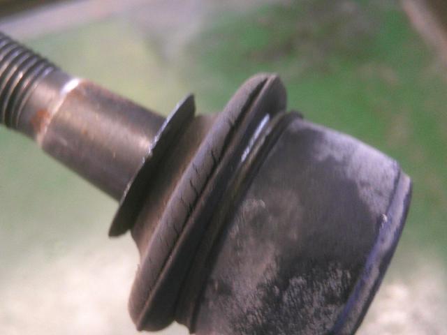 トヨタ　カローラフィールダー　車検　ブーツ切れ　ひび割れ　アーム　スタビリンク　タイロッド　ASSY　交換　ロアアーム　野田市　坂東市　柏市　流山市　千葉県　茨城県　埼玉県