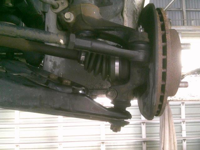 スバル　サンバー　トラック　車検　TT1　TT2　TV1　TV2　ドライブシャフト　ピットワーク　ブーツ切れ　修理　交換　野田市　坂東市　柏市　流山市　千葉県　茨城県　埼玉県