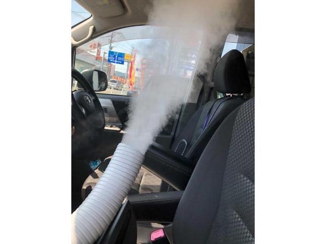 トヨタ　ヴォクシー　VOXY エアコン臭い　エアコンクリーニング　エアコン消臭　カーエアコンクリーニング　除菌　消臭　室内クリーニング