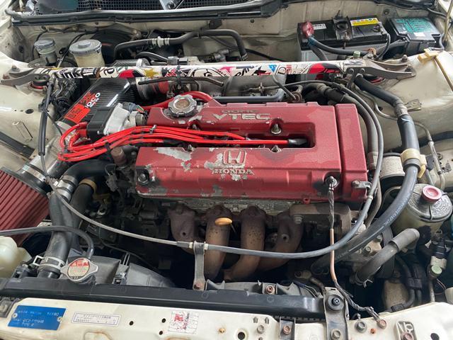 インテグラ DC2 タイプR ヘッドカバー交換 オイル漏れ修理 インテグラ DC2 タイプR ヘッドカバー交換 オイル漏れ修理