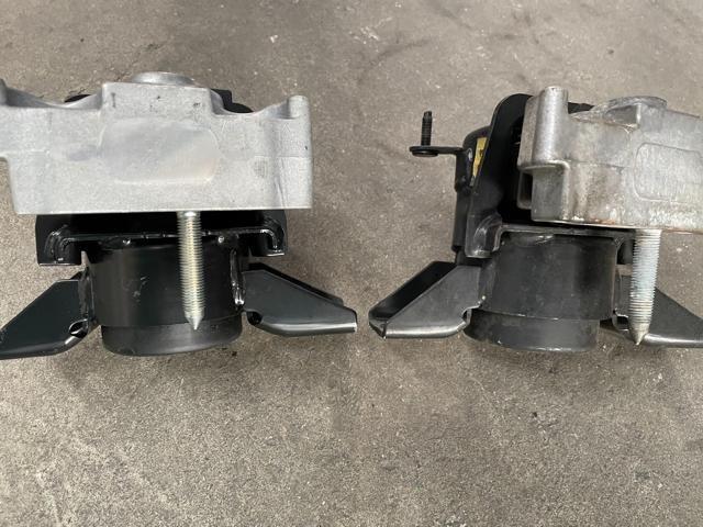 エスティマ 50系 ACR50W エンジンマウント LH パーツ エスティマ
