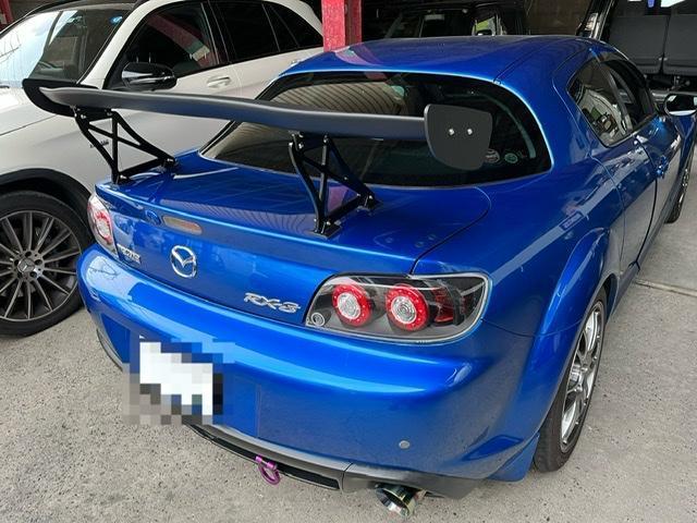 カスタマイズされたRX-8 GTウイング取付け作業 持ち込みパーツ オーナーさんの要望をカタチに まずはご相談下さい お問い合わせメールでもお電話でもどちらでも大丈夫！ お見積もりは無料です！貝塚市 岸和田市 泉佐野市 和泉市