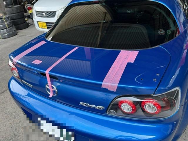 カスタマイズされたRX-8 GTウイング取付け作業 持ち込みパーツ オーナーさんの要望をカタチに まずはご相談下さい お問い合わせメールでもお電話でもどちらでも大丈夫！ お見積もりは無料です！貝塚市 岸和田市 泉佐野市 和泉市