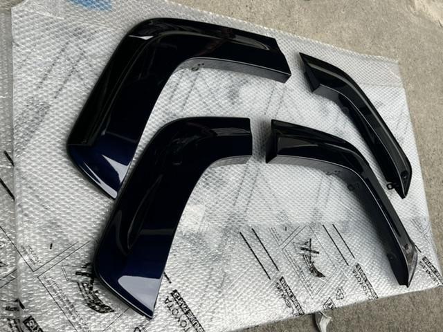 ドレスアップもお任せ下さい RAV4 TRD オーバーフェンダー取付け ドレスアップもお任せ下さい RAV4 TRD オーバーフェンダー取付け