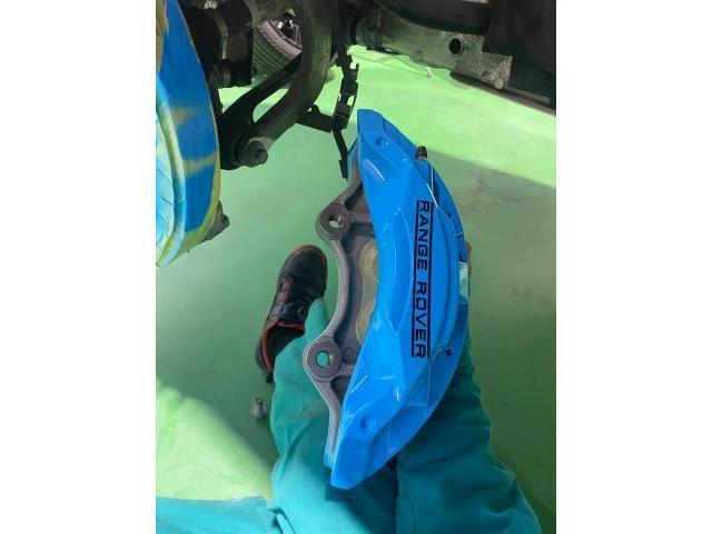 ブレーキキャリパー塗装　レンジローバースポーツ　ターコイズブルー　持ち込み部品歓迎　ステッカー貼ります　大阪府　貝塚市　岸和田市　和泉市　ブレーキキャリパー　Instagram予約可能　公式ライン予約可能　和歌山　奈良　京都　兵庫