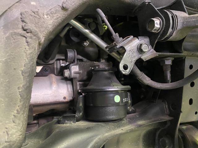 マツダ RX8 エンジンマウント交換 振動大 Instagram 貝塚 岸和田