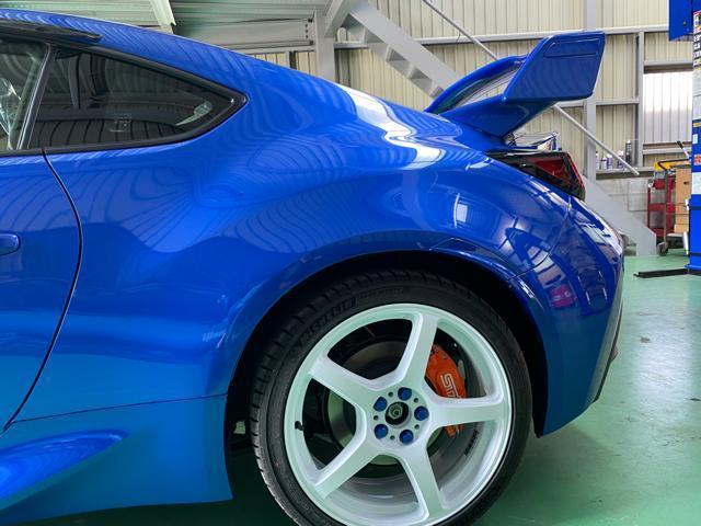 SUBARU BRZ 大型リアスポイラー取り付け フィッティング 塗装 持ち込み