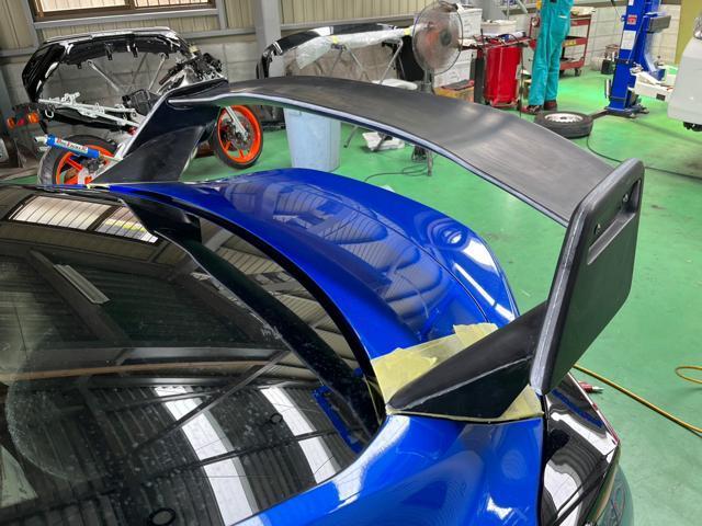 SUBARU BRZ 大型リアスポイラー取り付け フィッティング 塗装 SUBARU BRZ 大型リアスポイラー取り付け フィッティング 塗装