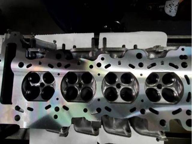 シリンダーヘッド加工 シリンダーヘッド面研 日産SR20 ガイド