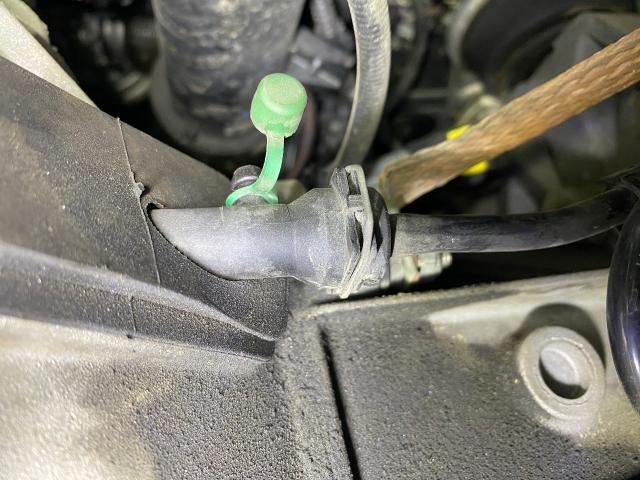 アバルト595 コンペティツィオーネ　車検整備　クラッチオイル交換　クラッチ交換　ブレーキオイル交換　メンテナンス　鈑金塗装　販売　買取り　全て自社対応　貝塚市　岸和田市　Instagram予約あり