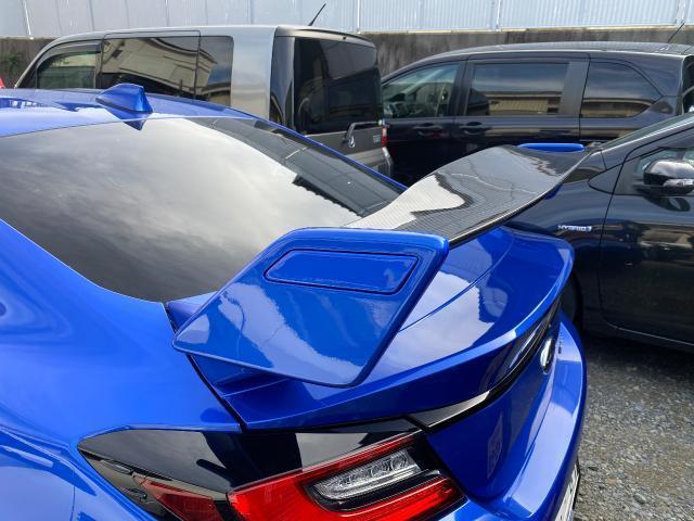 SUBARU BRZ リザルトジャパン製 カーボンウイング取り付け SUBARU BRZ リザルトジャパン製 カーボンウイング取り付け