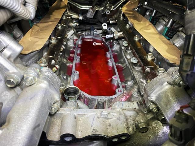 LEXUS LS460 ヒートエクスチェンジャーカバー交換 冷却水漏れ 水 LEXUS LS460 ヒートエクスチェンジャーカバー交換 冷却水漏れ 水