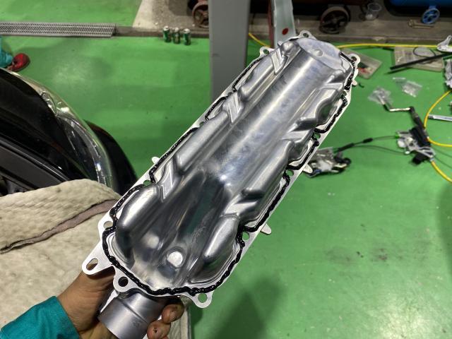 LEXUS LS460 ヒートエクスチェンジャーカバー交換 冷却水漏れ 水 LEXUS LS460 ヒートエクスチェンジャーカバー交換 冷却水漏れ 水