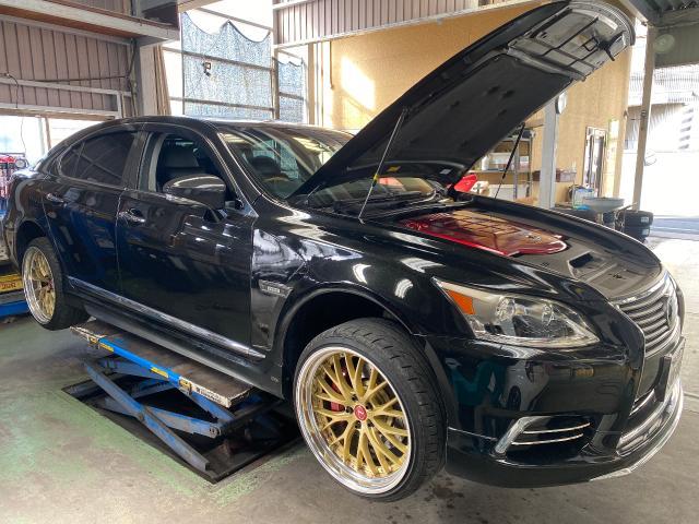 LEXUS LS460 ヒートエクスチェンジャーカバー交換 冷却水漏れ 水 LEXUS LS460 ヒートエクスチェンジャーカバー交換 冷却水漏れ 水