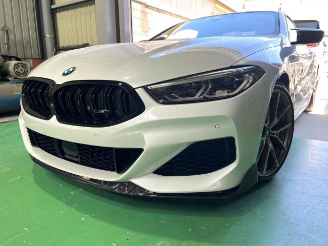 全国から集まるカーボンパーツの修理　BMW８シリーズ　カーボン補修 カーボンリペア 輸入車歓迎 無料代車　株式会社オートリペアドリー　Instagram『DORRY_354』