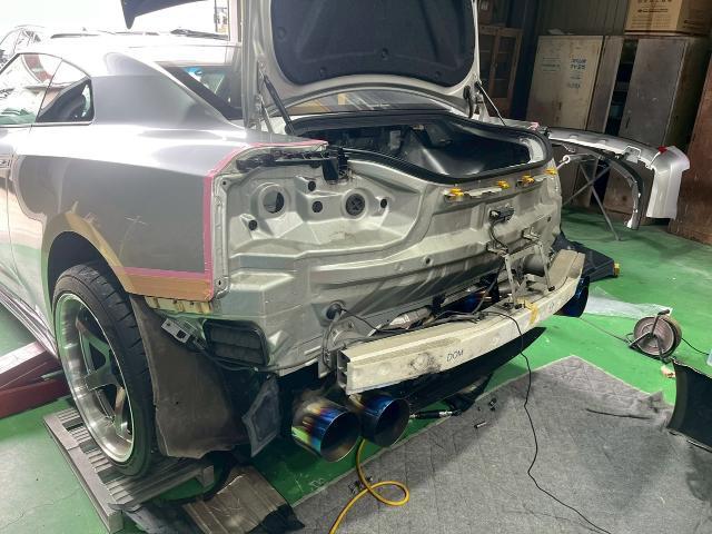 日産　ＧＴ－Ｒ　カーボンパーツ修理　カーボンパーツ補修　割れたカーボンを復元します　全国郵送対応可能　北海道から沖縄までご対応致します　大阪　Instagram カーボン修理　カーボン補修　