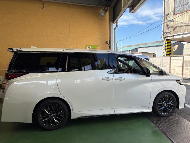 トヨタ ヴェルファイアハイブリッド 中古車販売 ご注文ありがとうございます! 展示車 在庫車 車買取り 車販売 大阪 注文販売 全メーカー対応可能