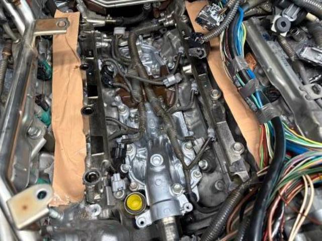 レクサス　ＬＳ　エンジン関連修理・整備　ヒートエクスチェンジャー交換　冷却水漏れ　冷却水が減る　LEXUS ISF LS460 レクサス修理　水漏れ