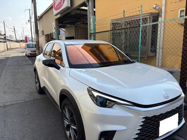 レクサス　LBX カーフィルム施工　ゴーストフィルム　フロントガラス　ゴースト　ピュアゴースト　新車施工　初めてのご依頼に感謝　フィルム貼ります　大阪　貝塚　岸和田　泉佐野　泉南　阪南