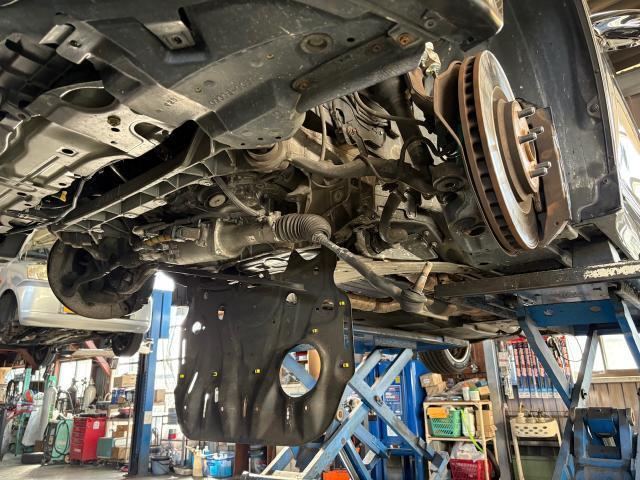 レクサス　ＬＳ　サスペンション・足回り修理・整備　アッパー交換　ロアアーム交換　ブッシュちぎれ　車検不適合　アームブッシュ交換　ご依頼ありがとございました！