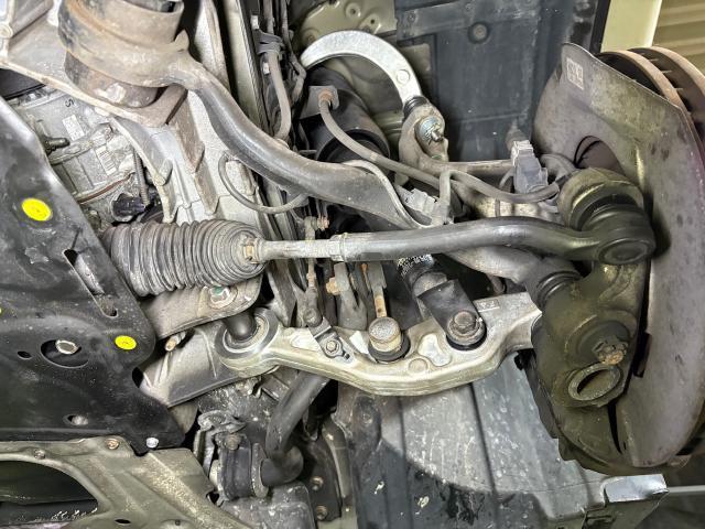 レクサス　ＬＳ　サスペンション・足回り修理・整備　アッパー交換　ロアアーム交換　ブッシュちぎれ　車検不適合　アームブッシュ交換　ご依頼ありがとございました！