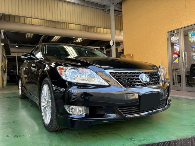 LEXUS LS460 レンズ黄ばみを除去しませんか？　ヘッドライトクリーニング　レンズリペア　傷・ヒビ・黄ばみを除去します　大阪　奈良　和歌山　兵庫　京都　滋賀　車の駆け込み寺　DORRY