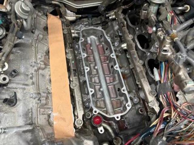 レクサス　ＩＳ Ｆ　エンジン関連修理・整備　冷却水漏れ　ヒートエクスチェンジャー交換　冷却水が減る　冷却水補充　LEXUS V8エンジンの宿命　大阪　レクサス修理