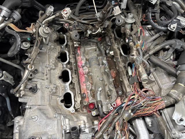 レクサス　ＩＳ Ｆ　エンジン関連修理・整備　冷却水漏れ　ヒートエクスチェンジャー交換　冷却水が減る　冷却水補充　LEXUS V8エンジンの宿命　大阪　レクサス修理