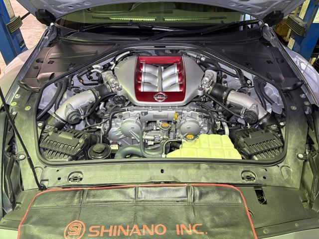 日産　ＧＴ－Ｒ　ガソリン車用(オイル交換) 持ち込みによるオイル交換作業　部品持ち込み歓迎　オイル持ち込み　輸入車歓迎　大阪　貝塚　岸和田　泉佐野　泉南　阪南　堺市　Instagram